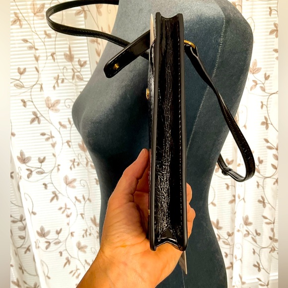 🚨NWT‼️ Marc Jacobs Glossy Crossbody Phone Holster/Wallet. - Picture 8 of 12